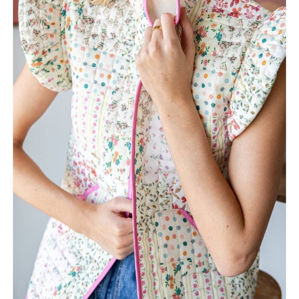Ruffle Floral Quilted Vest - Picture 6 of 11
